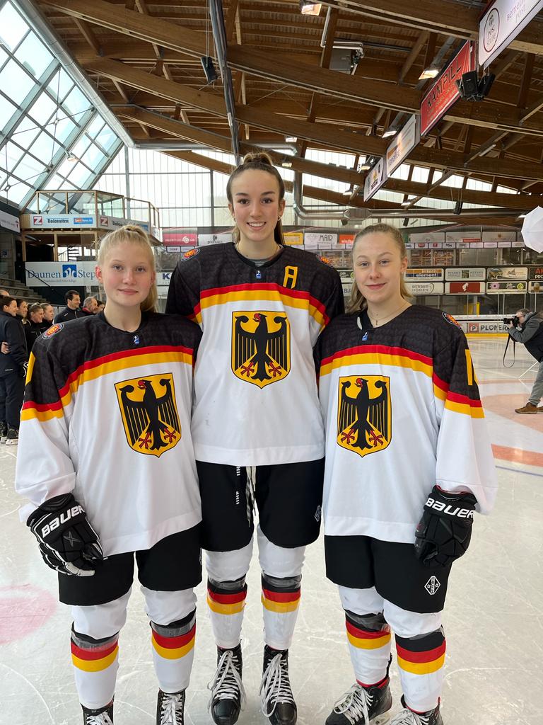 U18 Weltmeisterschaft Division I Der Frauen - Schafft Das DEB Team Den ...